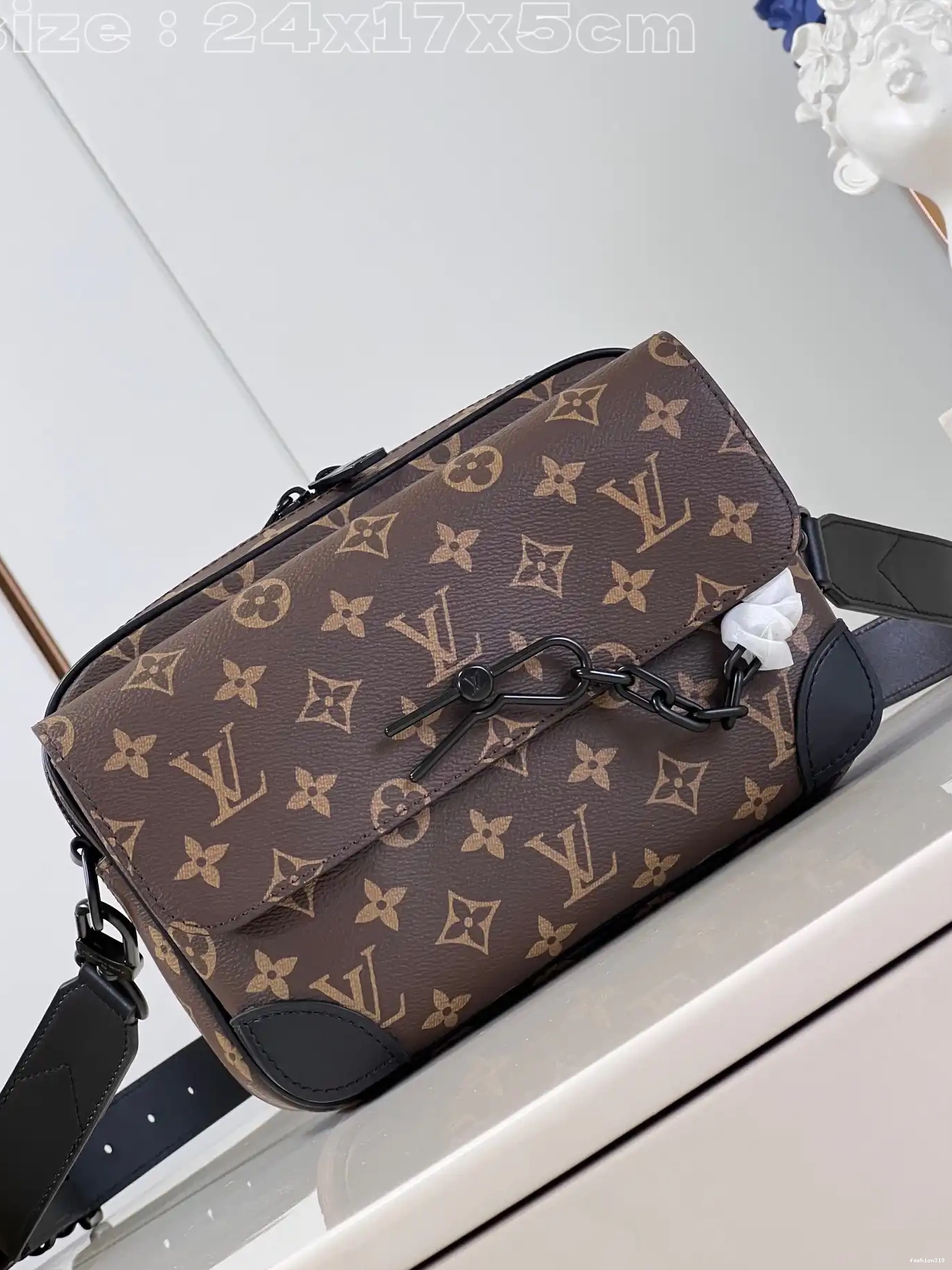 Wallet-23.5*17*6CM LOUIS VUITTON Wearable Steamer 0401